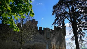 poupougne a deux roues sainte croix du mont