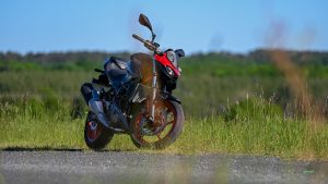 Kawasaki Z Abbaye Echourgnac Poupougne a deux roues