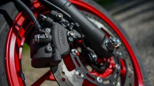 kawasaki z Poupougne a deux roues