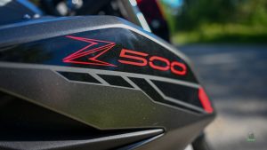 kawasaki z Poupougne a deux roues